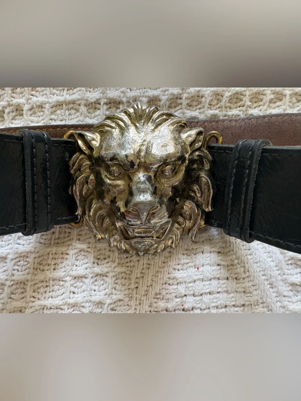 Vintage 1970s Anne Klein belt with Lion head buckle.